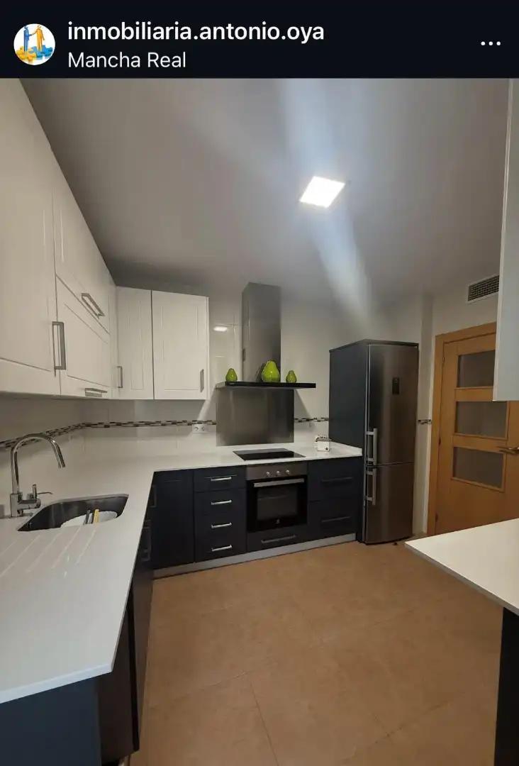Küche von Wohnung zum Verkauf in Mancha Real mit Klimaanlage, Terrasse und Abstellraum