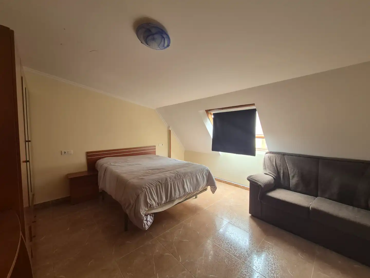 Habitación de Ático en venta en Cedeira con Amueblado