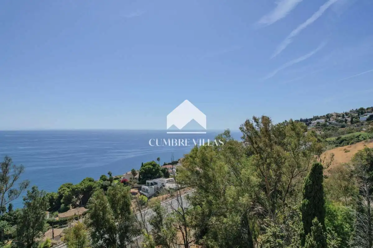 Außenansicht von Haus oder Chalet zum Verkauf in Salobreña mit Privatgarten und Terrasse