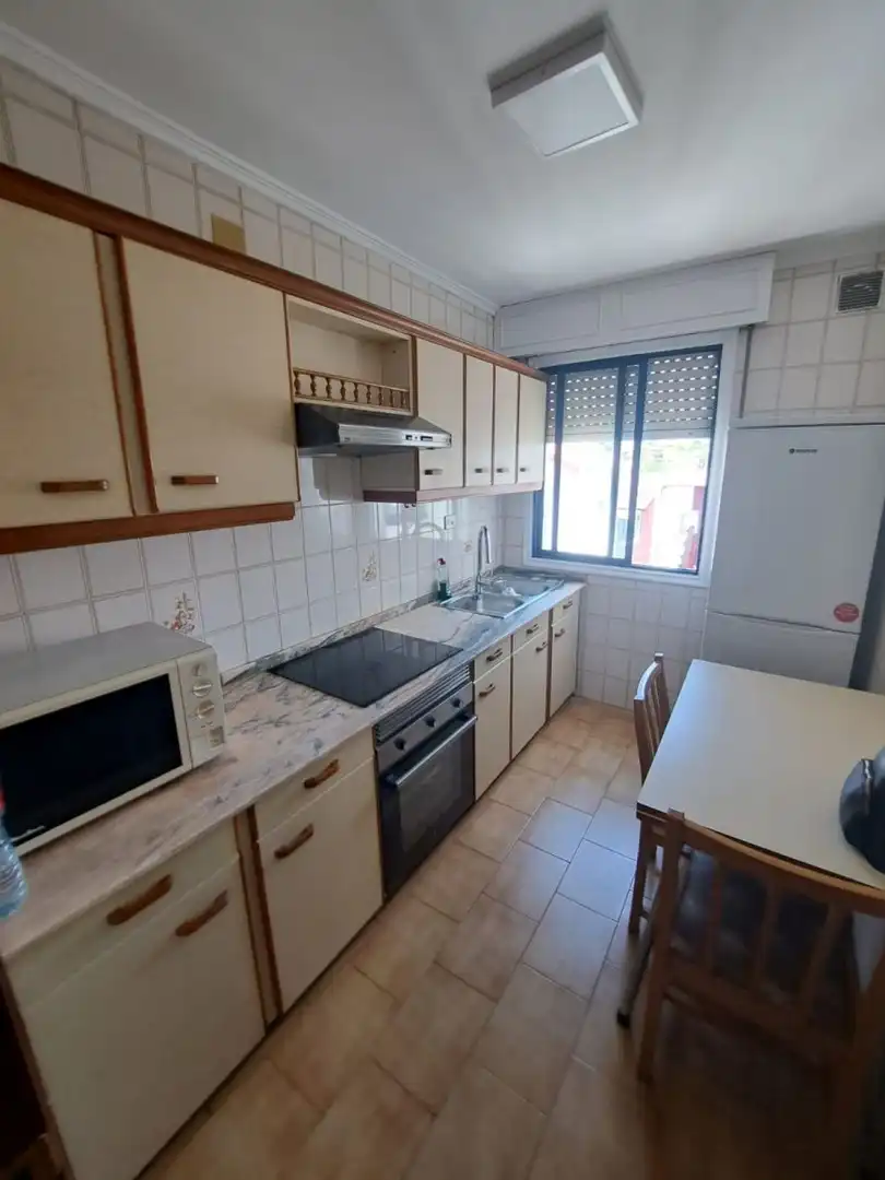 Kitchen of Flat for rent in Ourense Capital   with Heating and Furnished