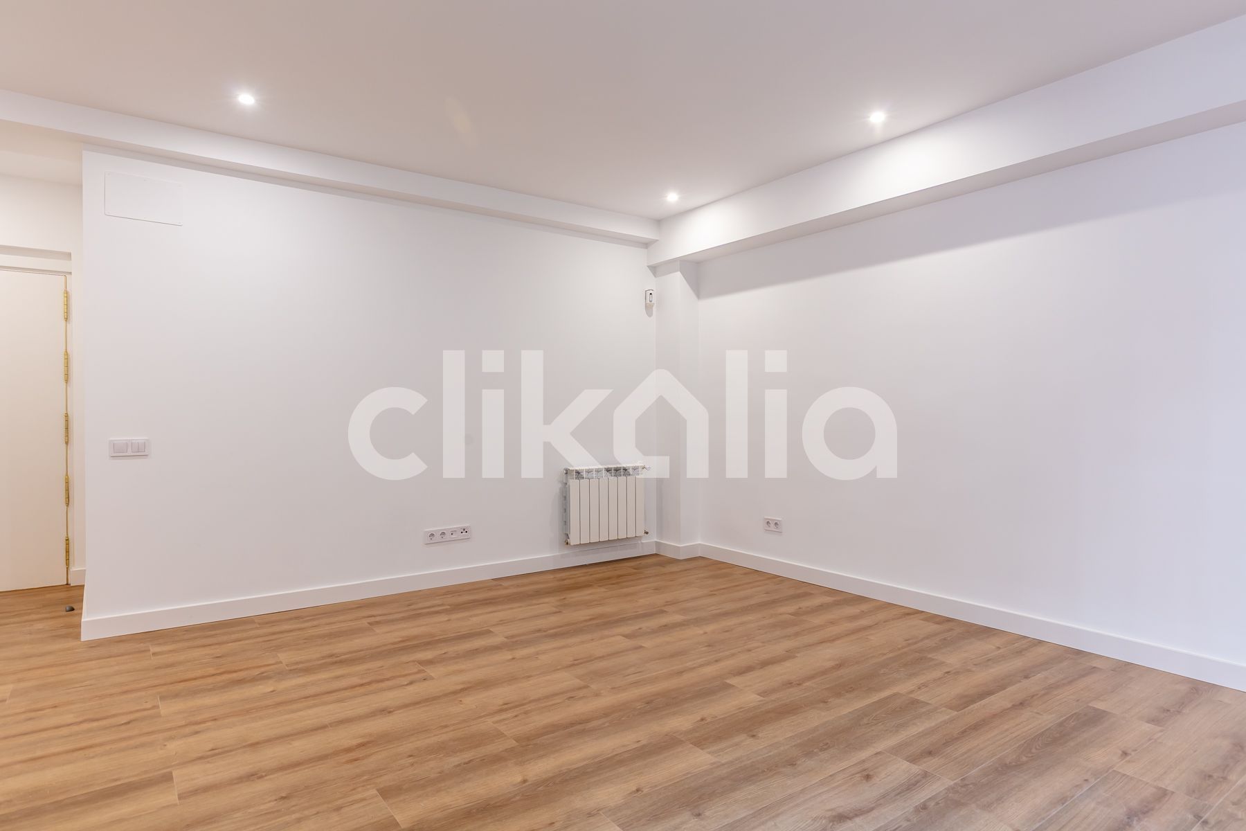 Bedroom of Flat for sale in  Madrid Capital  with Air Conditioner and Heating