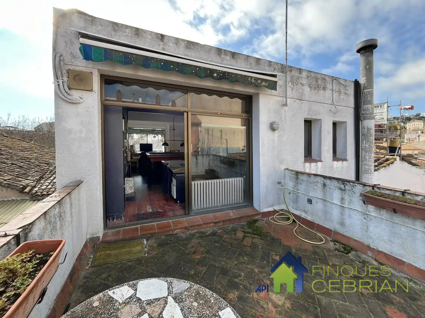Vista exterior de Ático en venta en Alella con Calefacción