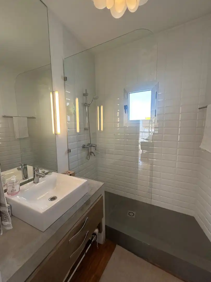 Bathroom of Flat for sale in Málaga  with Air Conditioner and Terrace