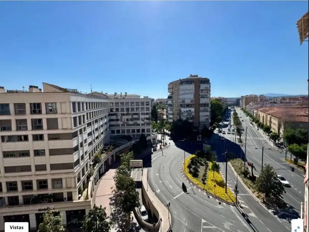 Flat with lift for sale in Avenida de la Libertad 8, imagen 4
