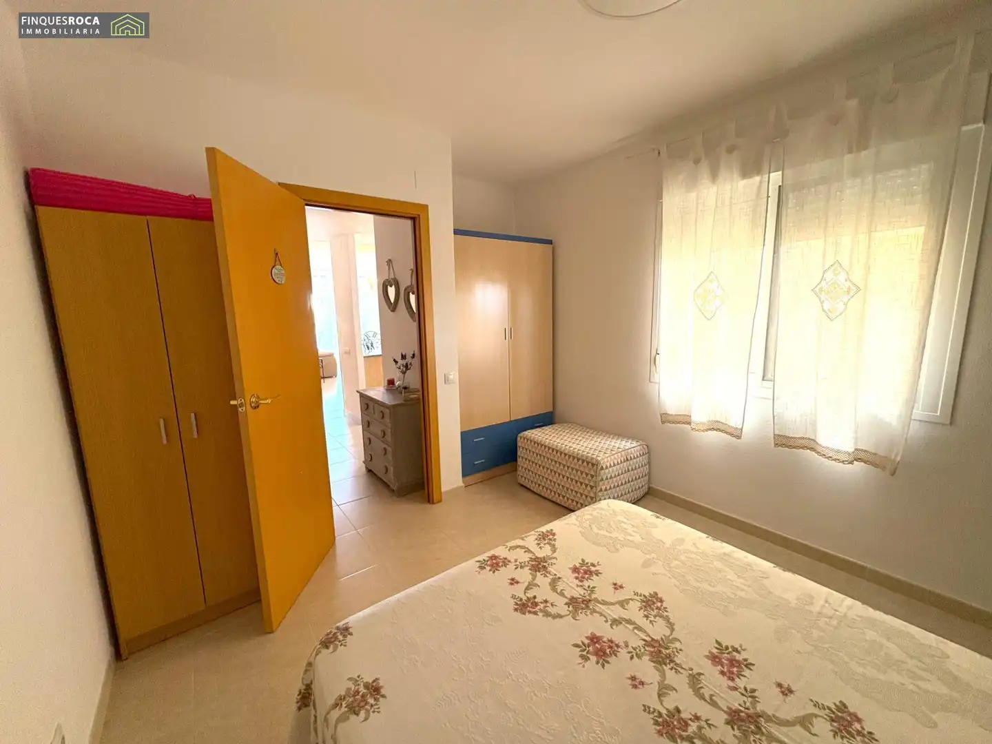 Habitación de Apartamento en venta en Alcanar con Calefacción, Terraza y Piscina