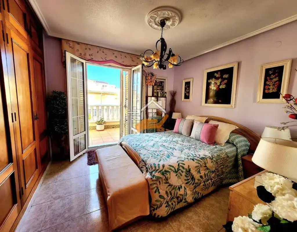 Detached house with terrace for sale in Playa de los Locos, imagen 16