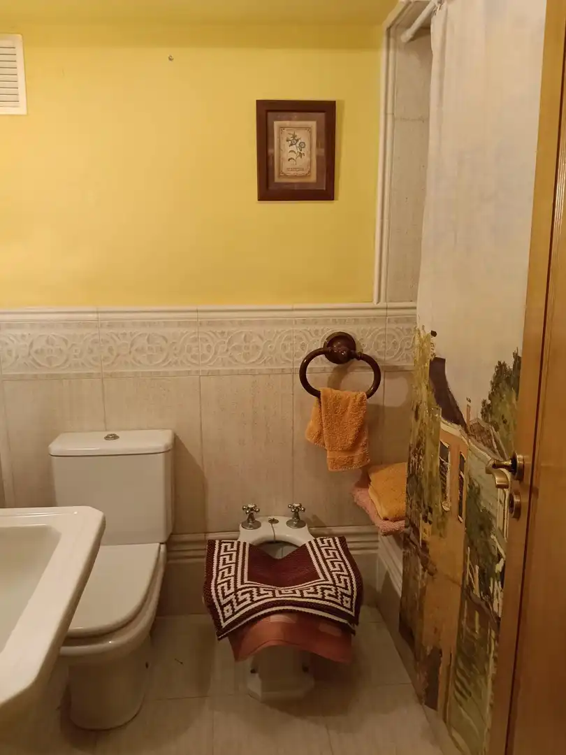 Bany de Apartament de lloguer en Cullera amb Aire condicionat, Terrassa i Moblat