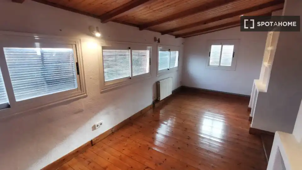 Piso de alquiler en Canyelles con Aire acondicionado, Calefacción y Amueblado