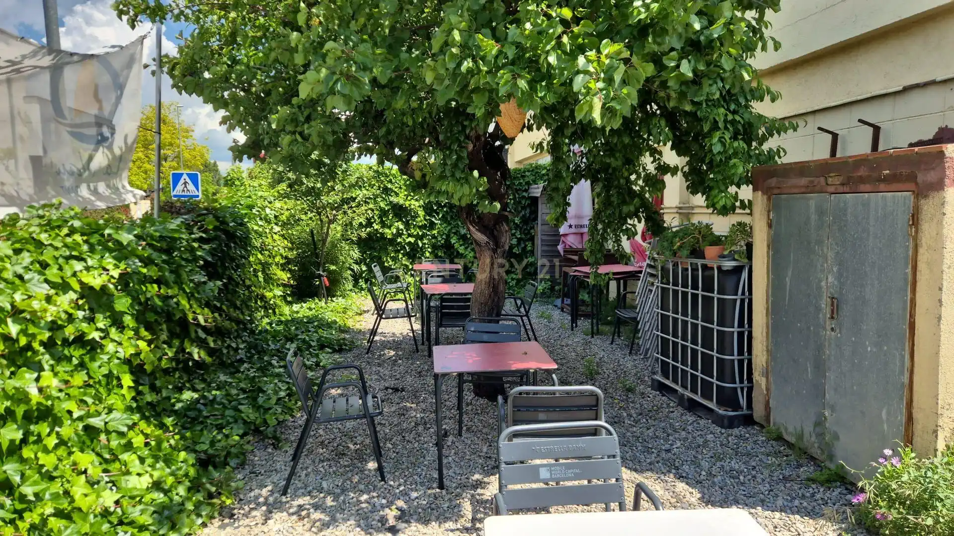 Terraza de Local en traspaso en Parets del Vallès con Aire acondicionado