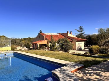 Casa con piscina en venta en El Pilar