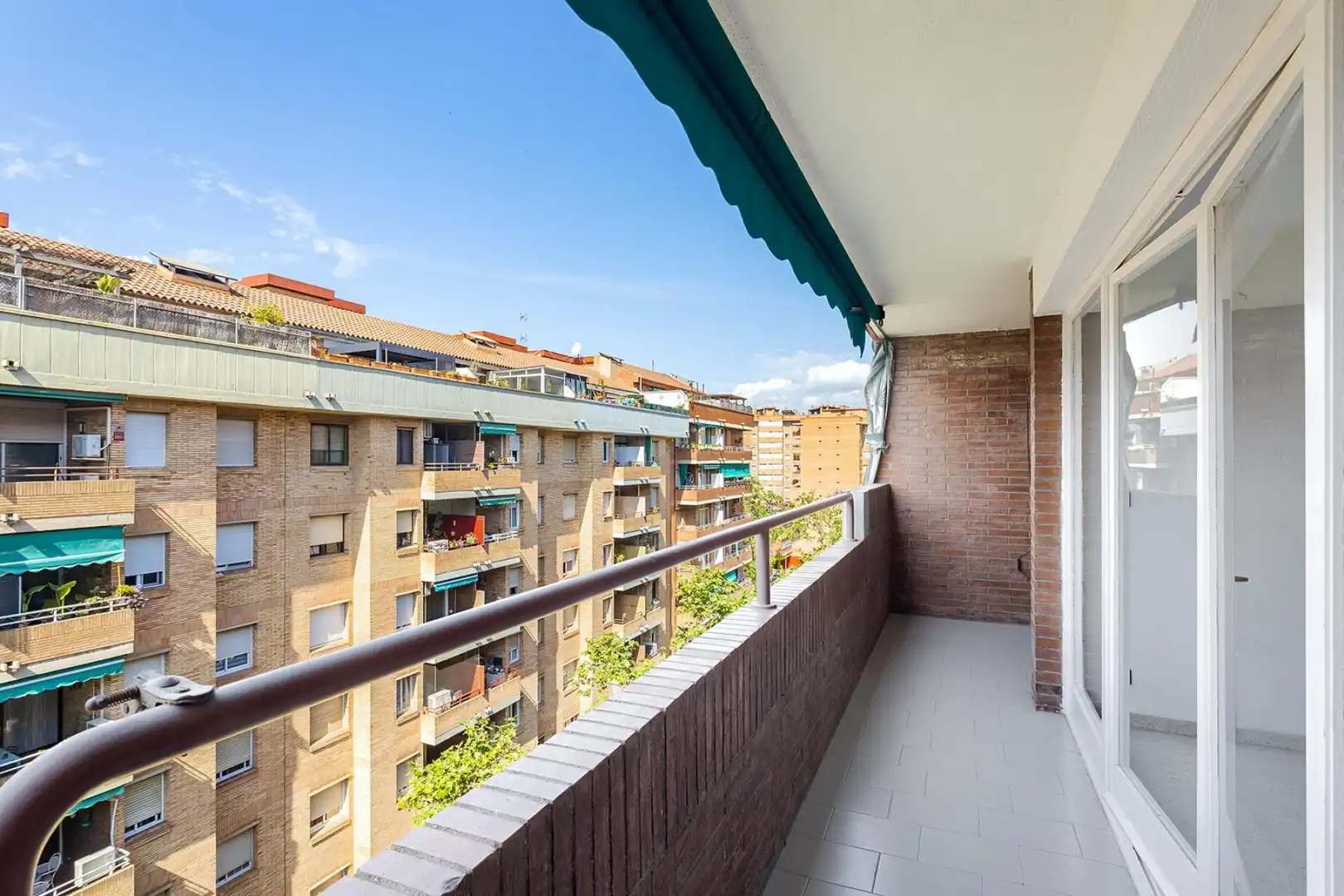 Terraza de Piso en venta en Barcelona con Calefacción, Terraza y Balcón