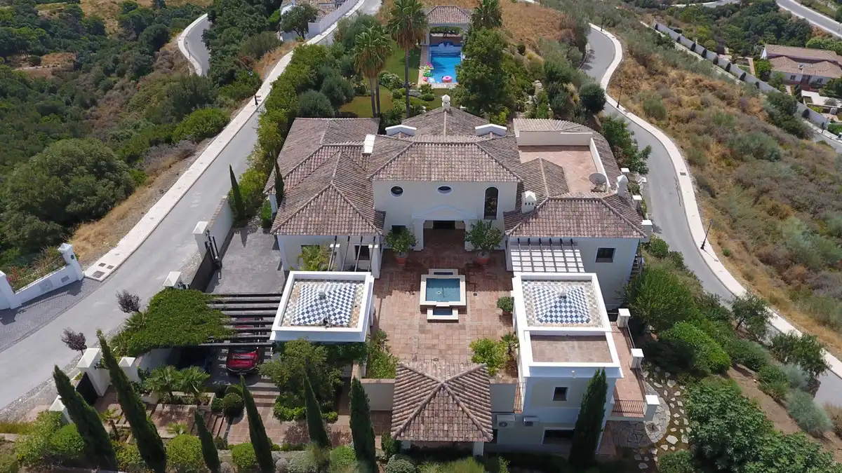 Casa con piscina en venta en Benahavís pueblo, imagen 2