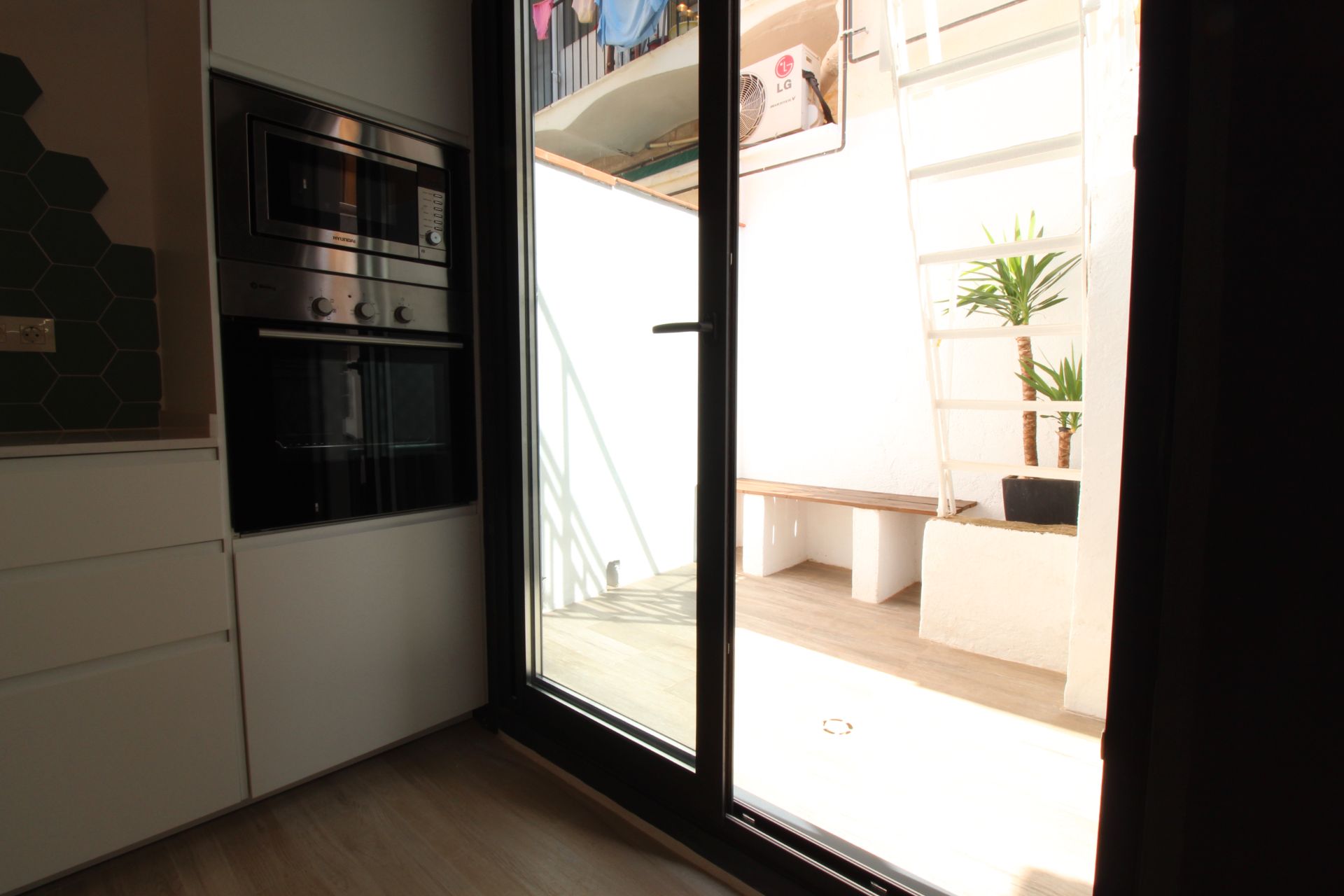 Planta baja en venta en  Barcelona Capital con Aire acondicionado, Calefacción y Horno