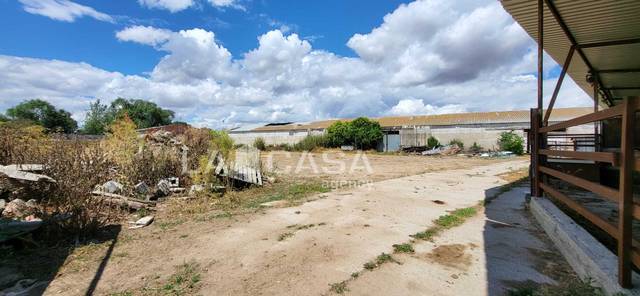 Terreno residencial en Venta en Camino de Palomares en Extrarradio