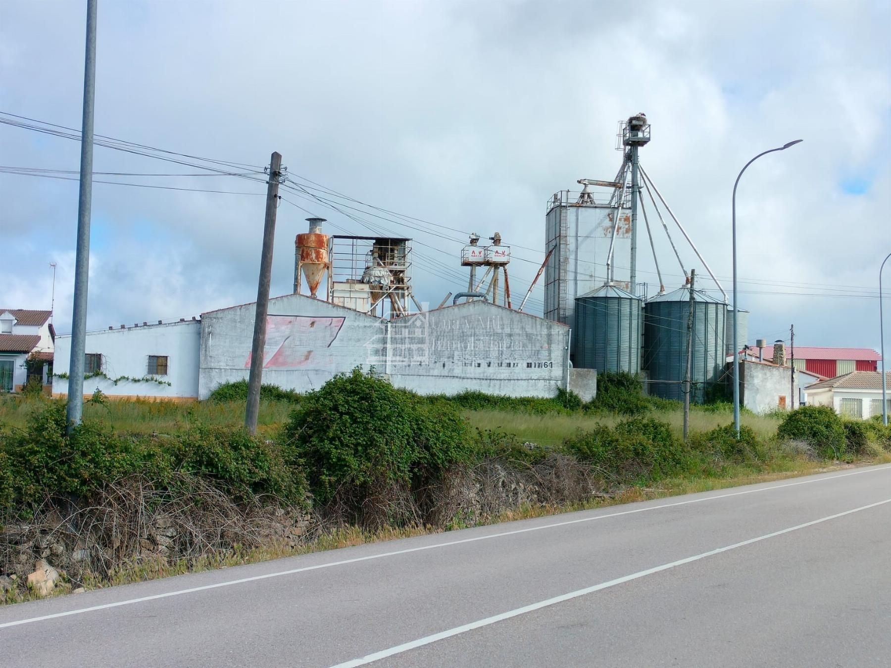 Nau industrial en venda a Vitigudino