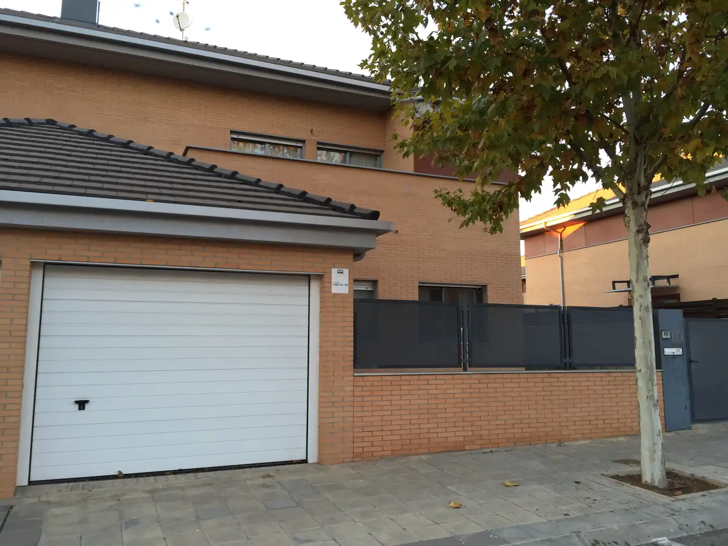 Vista exterior de Casa o xalet de lloguer en Villalbilla amb Calefacció, Jardí privat i Terrassa