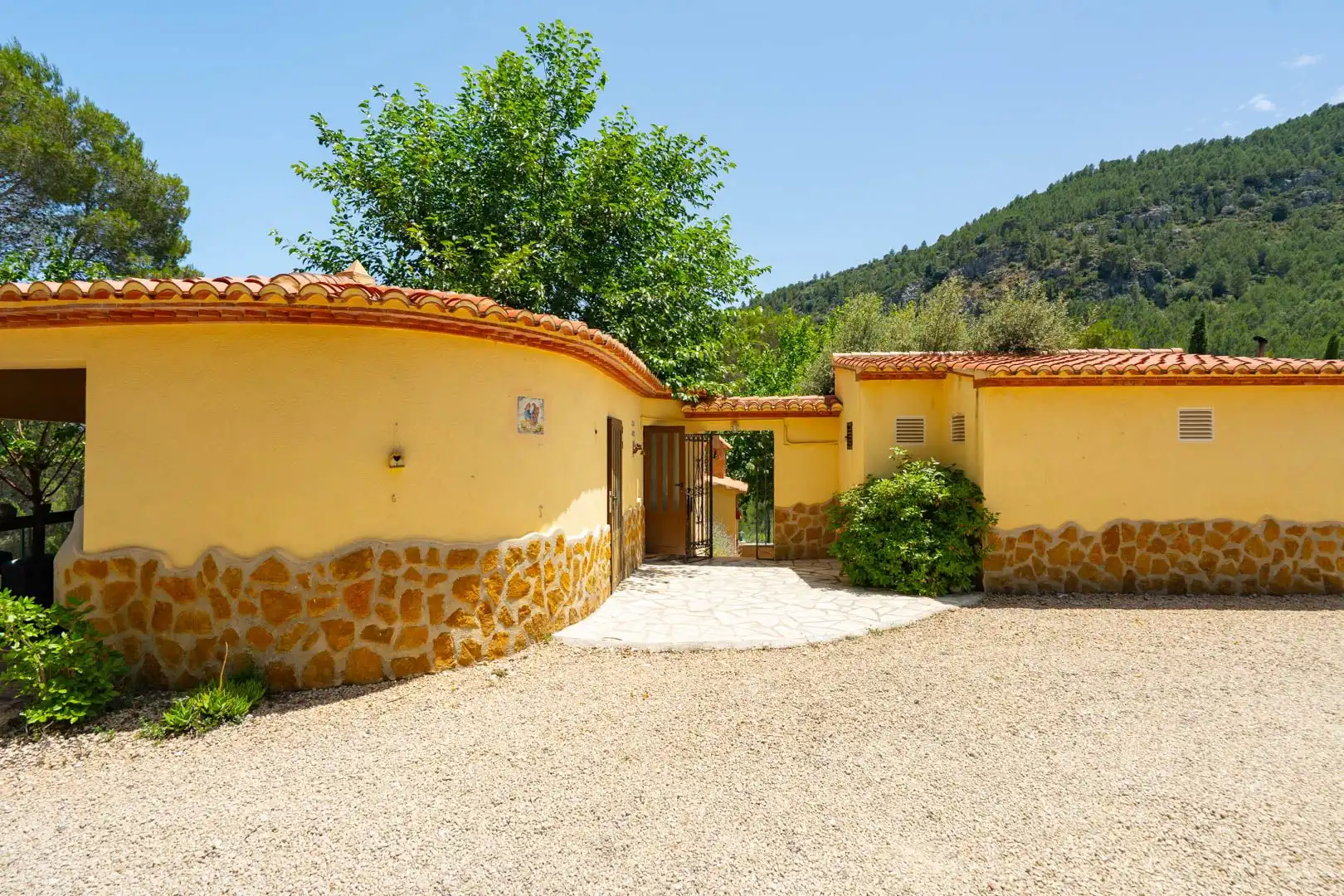 Vista exterior de Casa o chalet en venta en Castell de Castells con Aire acondicionado, Calefacción y Jardín privado