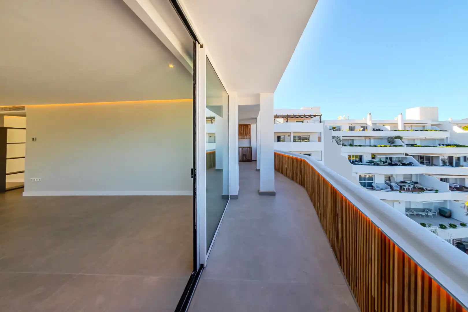 Apartament amb piscina en venda a Nueva Andalucía, imagen 30