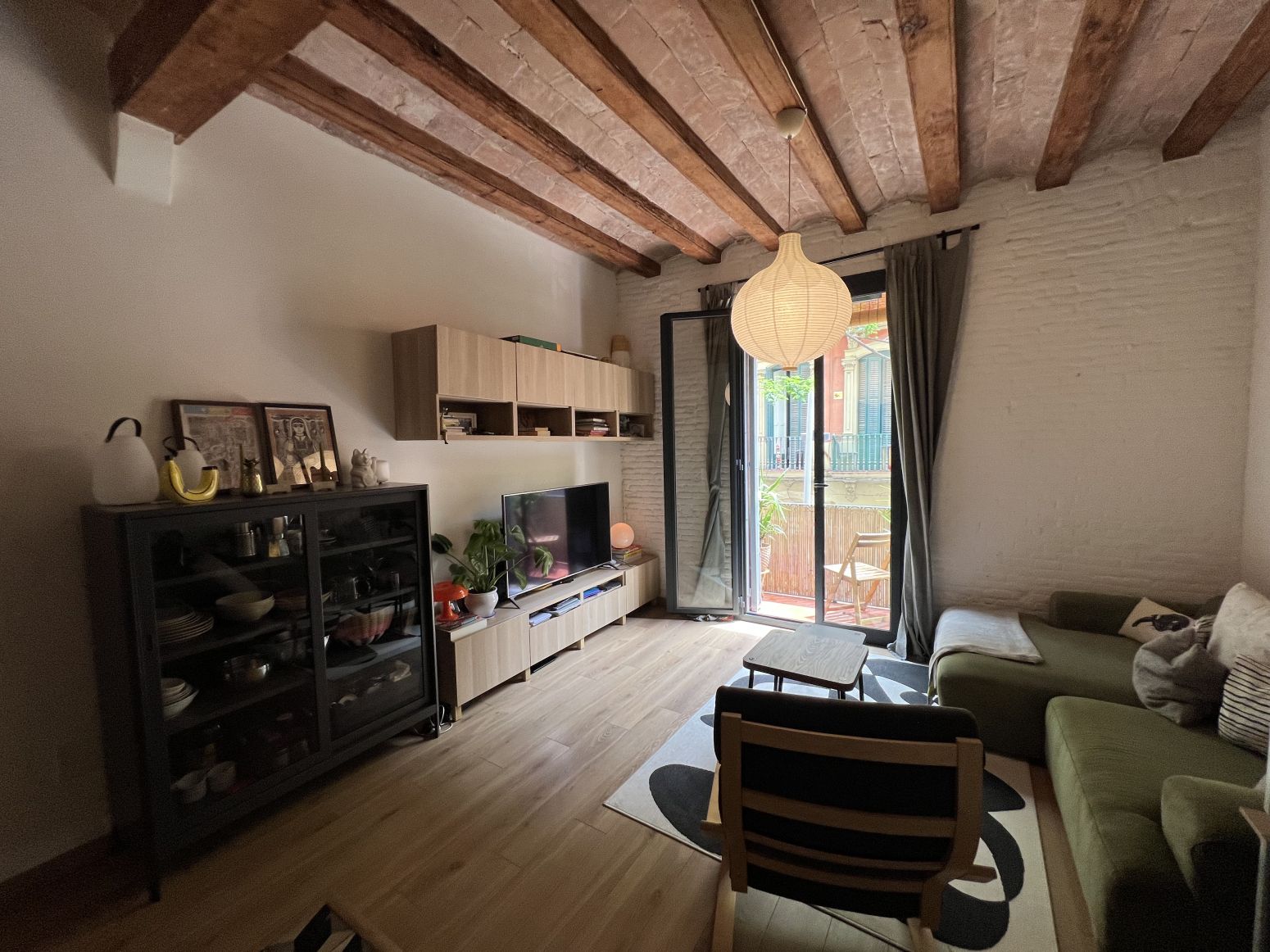 Living room of Flat for sale in  Barcelona Capital  with Air Conditioner, Heating and Parquet flooring