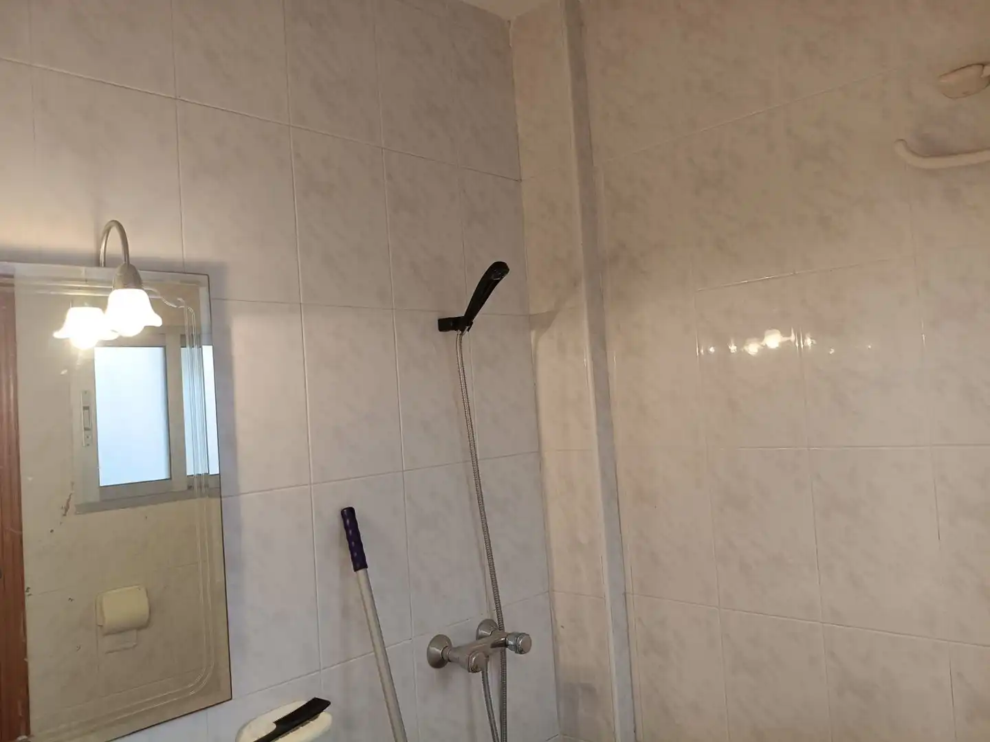 Badezimmer von Maisonette zum Verkauf in San Pedro del Pinatar mit Klimaanlage, Heizung und Privatgarten