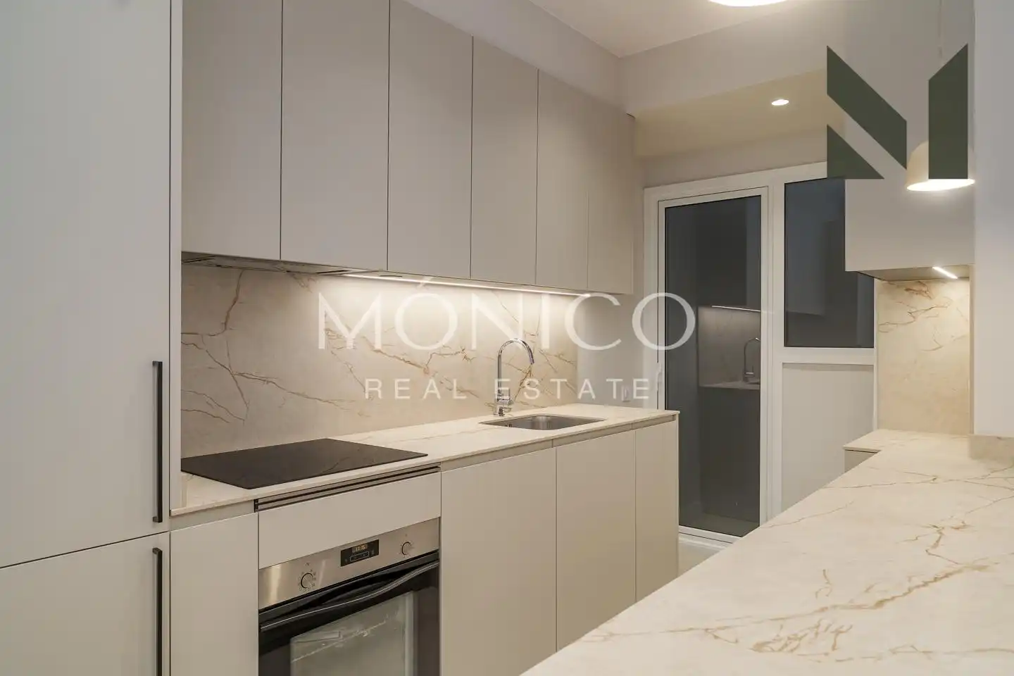 Piso con terraza en venta en Calle de Sicília, imagen 7