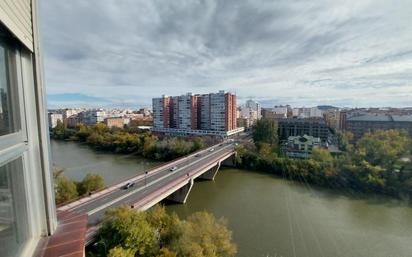 Exterior view of Flat for sale in Valladolid Capital  with Heating, Terrace and Storage room