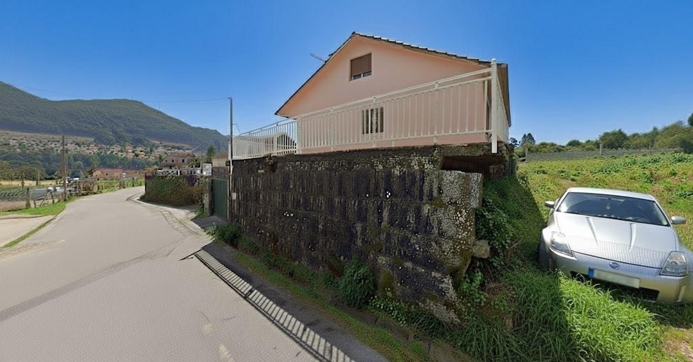 Vista exterior de Casa o xalet en venda en Mos amb Jardí privat, Terrassa i Balcó