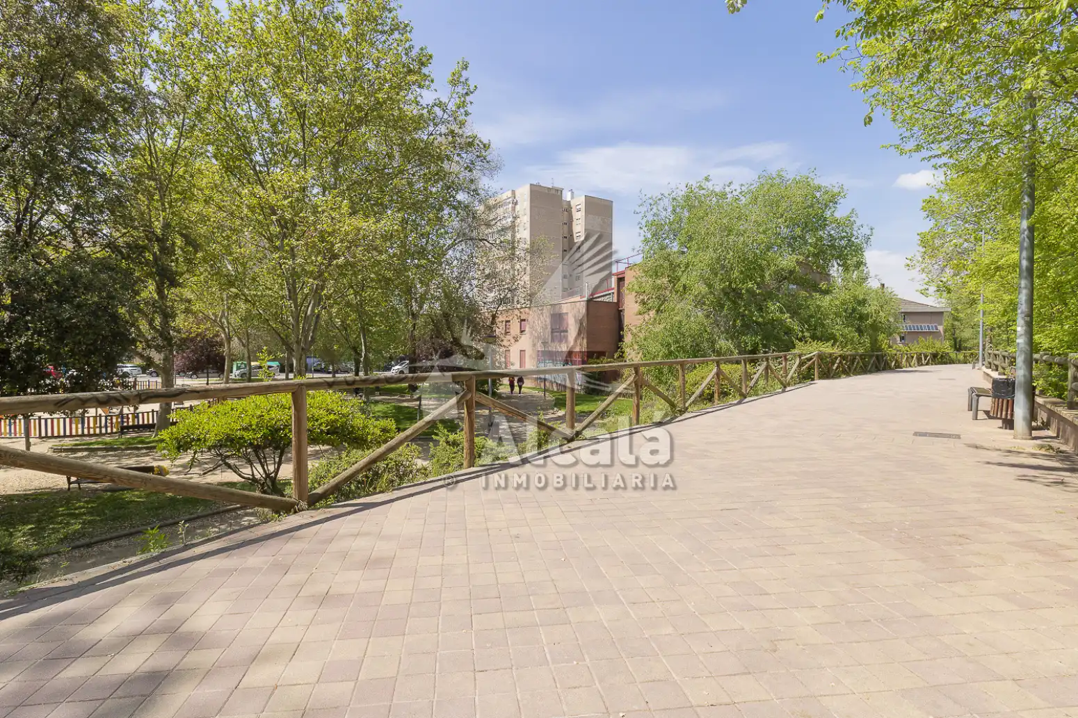 Exterior view of Flat for sale in Alcalá de Henares  with Heating and Terrace
