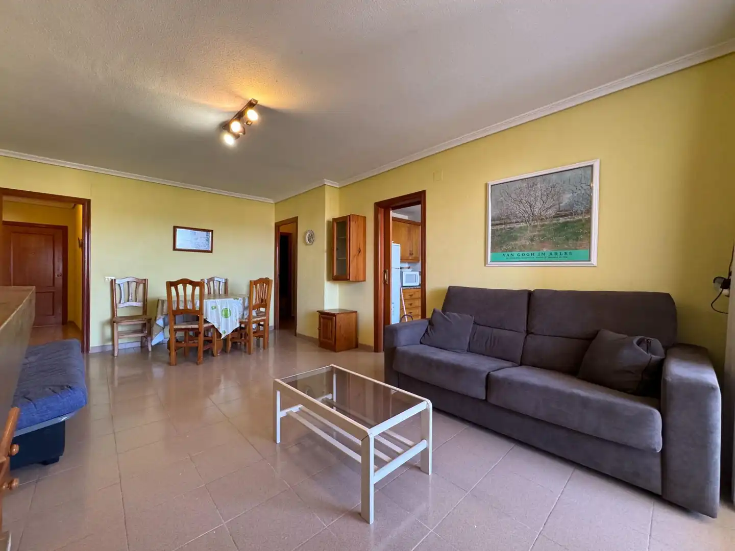 Sala d'estar de Apartament en venda en Oropesa del Mar / Orpesa amb Terrassa, Moblat i Piscina comunitària