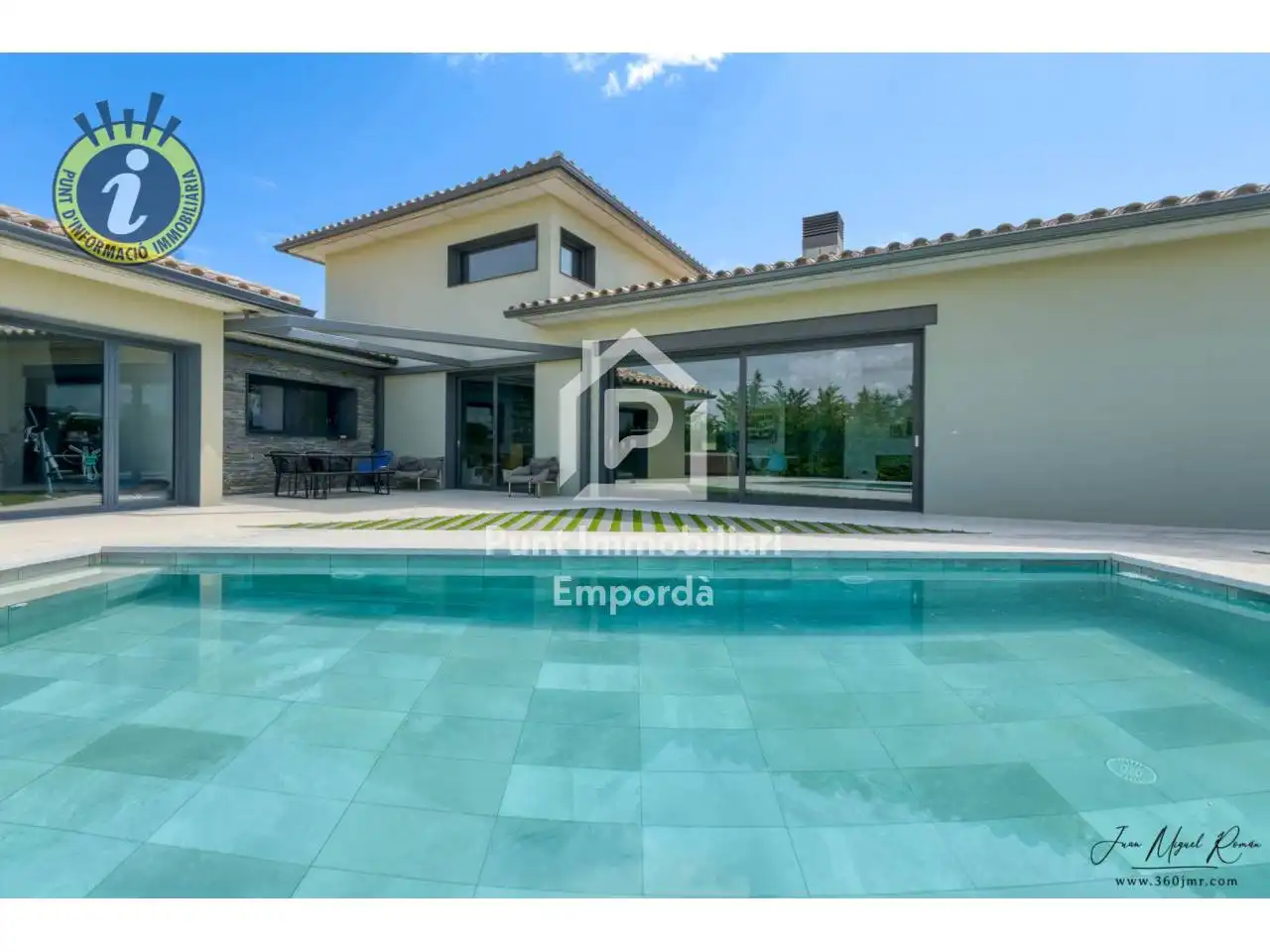 Casa con piscina in vendita a Avenida Mas Frigol, imagen 3