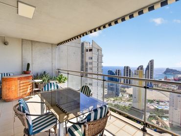 Duplex with balcony for sale in Calle Presidente Adolfo Suárez