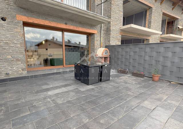 Casa adosada en Venta en Puigcerdà