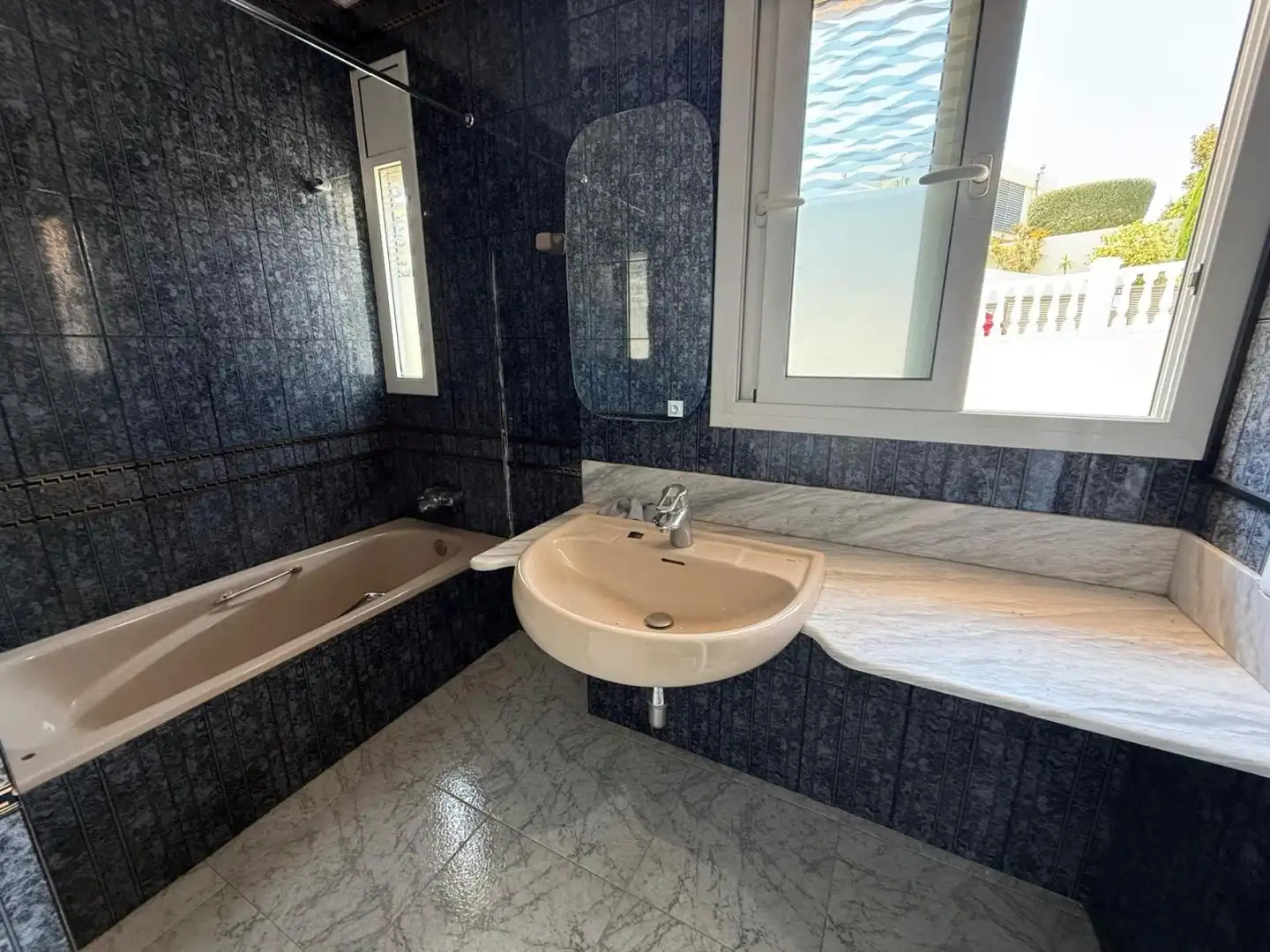 Bany de Casa o xalet en venda en Arenys de Mar amb Aire condicionat, Calefacció i Terrassa