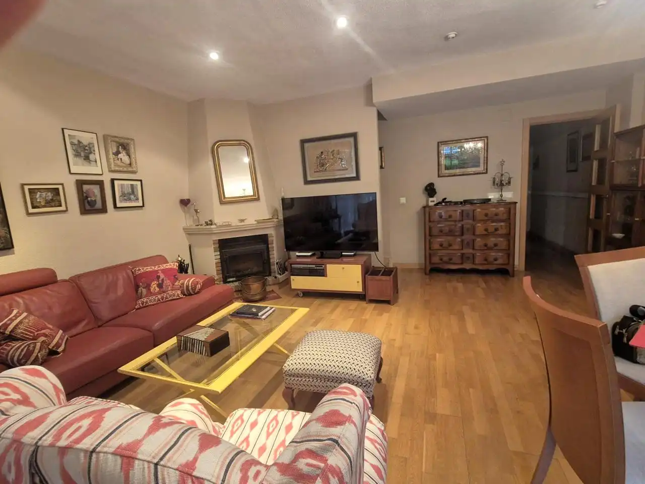Sala d'estar de Casa o xalet en venda en Alicante / Alacant amb Aire condicionat, Jardí privat i Terrassa