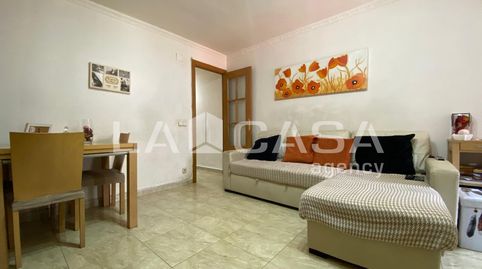 Foto 3 de Piso en venta en Centre, Santa Coloma de Gramenet
