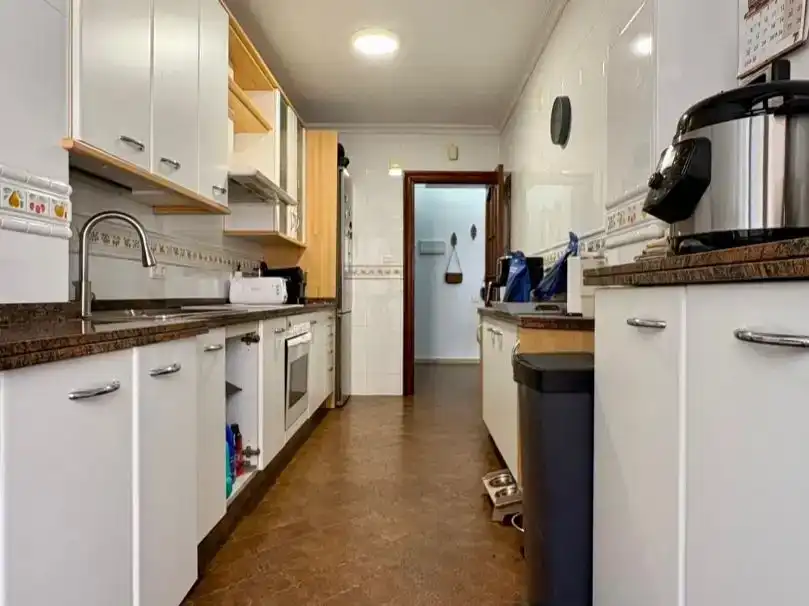 Cocina de Piso en venta en  Huelva Capital con Aire acondicionado y Balcón