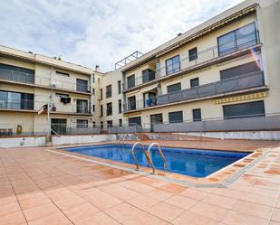 Piscina de Planta baixa en venda en Deltebre amb Aire condicionat, Calefacció i Terrassa