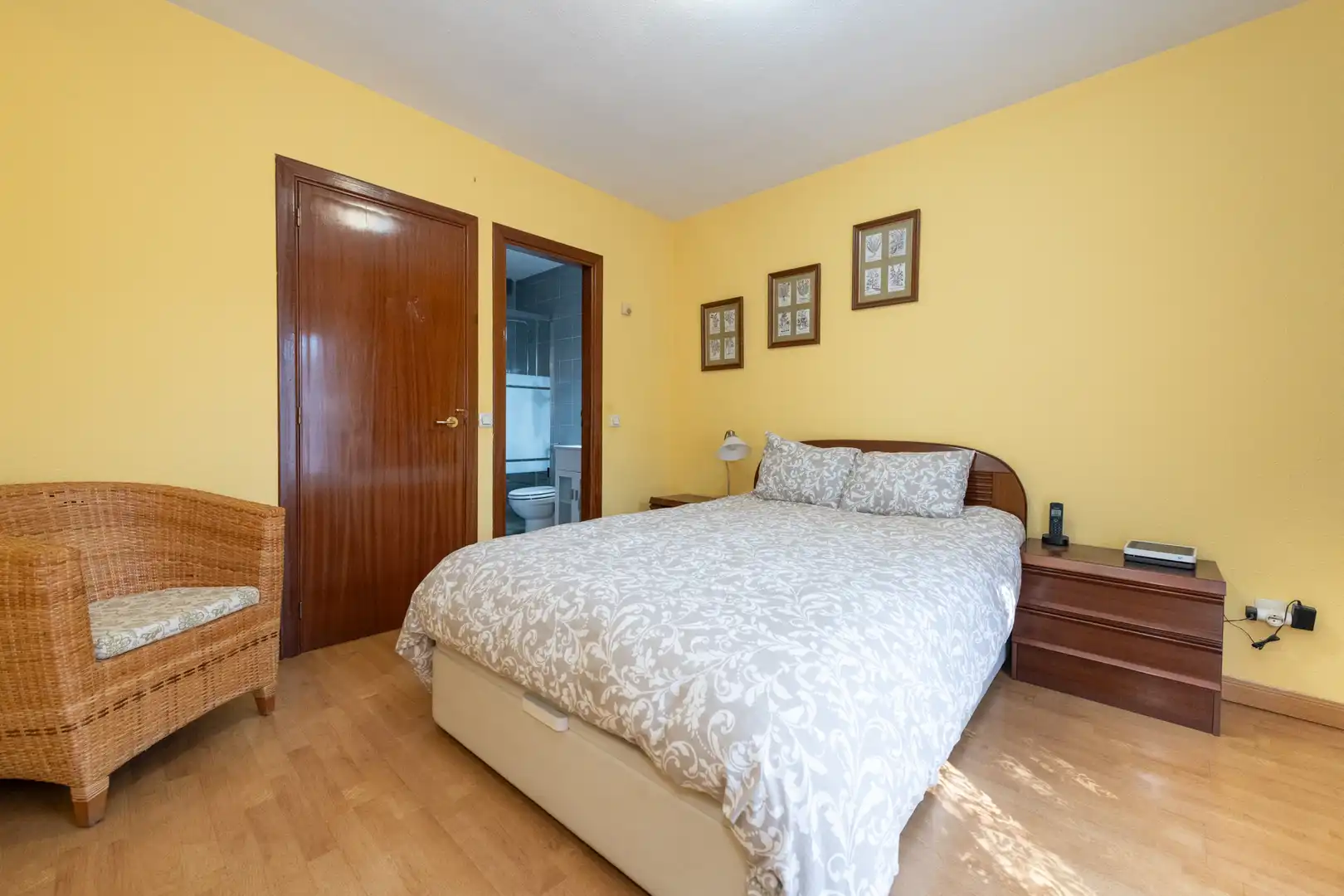 Dormitori de Casa adosada en venda en Villaviciosa de Odón amb Aire condicionat, Jardí privat i Terrassa