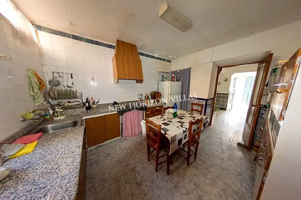 Country homes for sale in centro, Arboleas