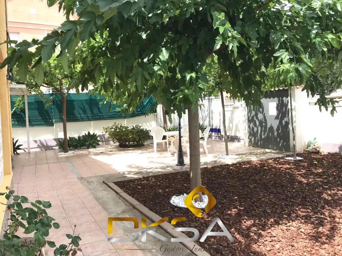 Jardí de Casa adosada en venda en Benicasim / Benicàssim amb Calefacció, Jardí privat i Terrassa