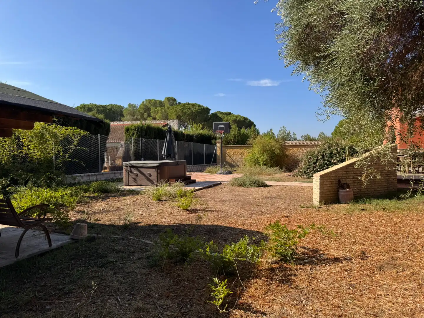 Jardín de Casa o chalet en venta en Carmona con Aire acondicionado, Calefacción y Jardín privado