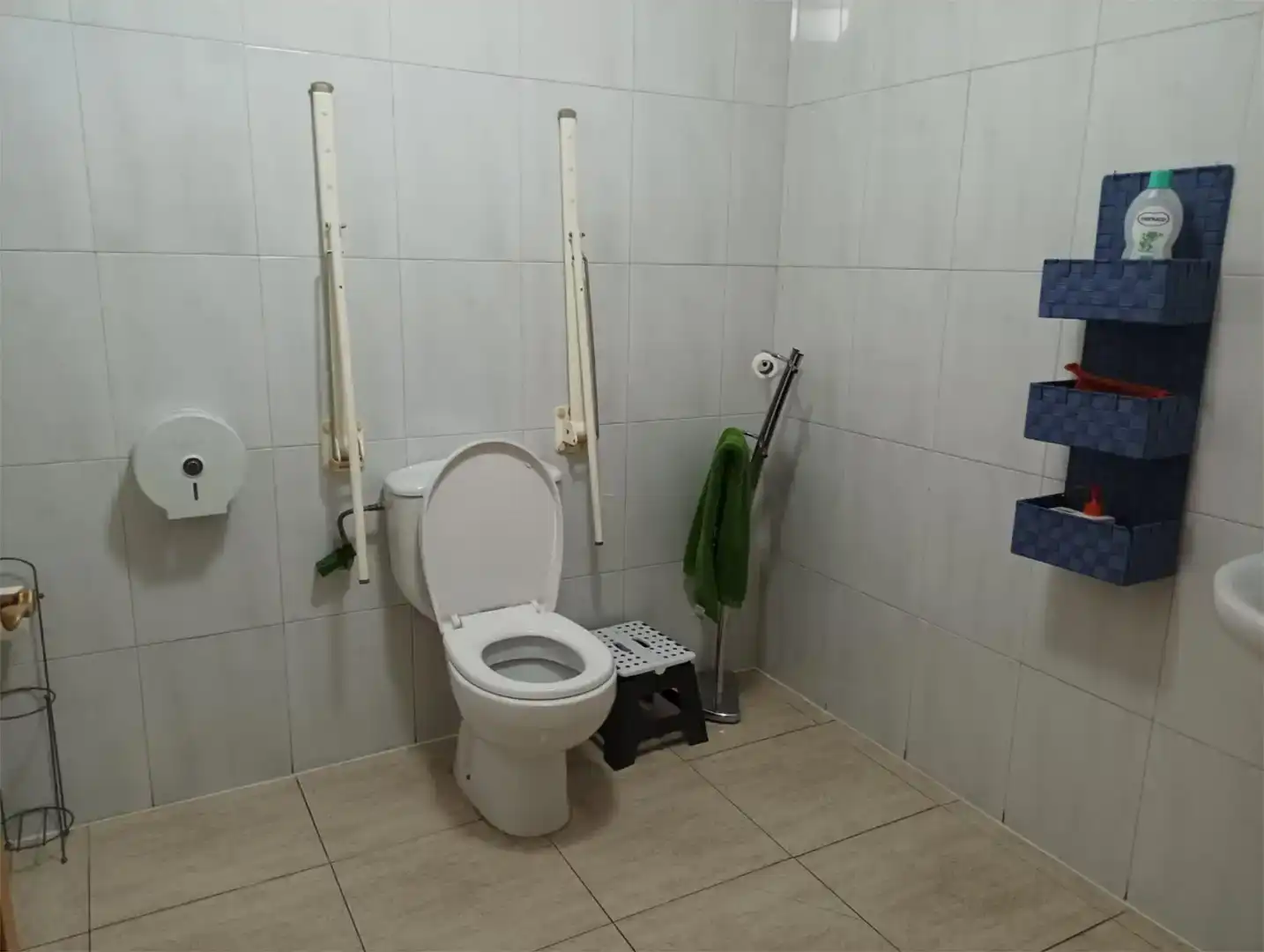 Bathroom of Ground floor for sale in Alcoy / Alcoi  with Air Conditioner, Storage room and Oven