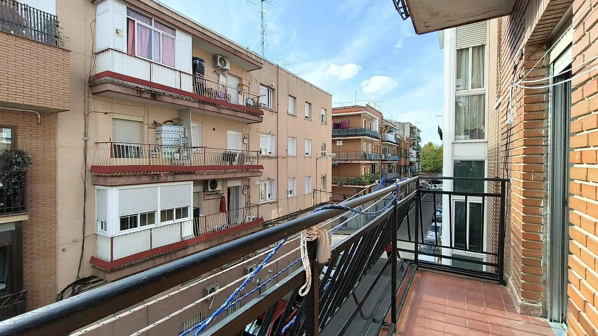 Vista exterior de Piso en venta en  Madrid Capital con Terraza y Balcón