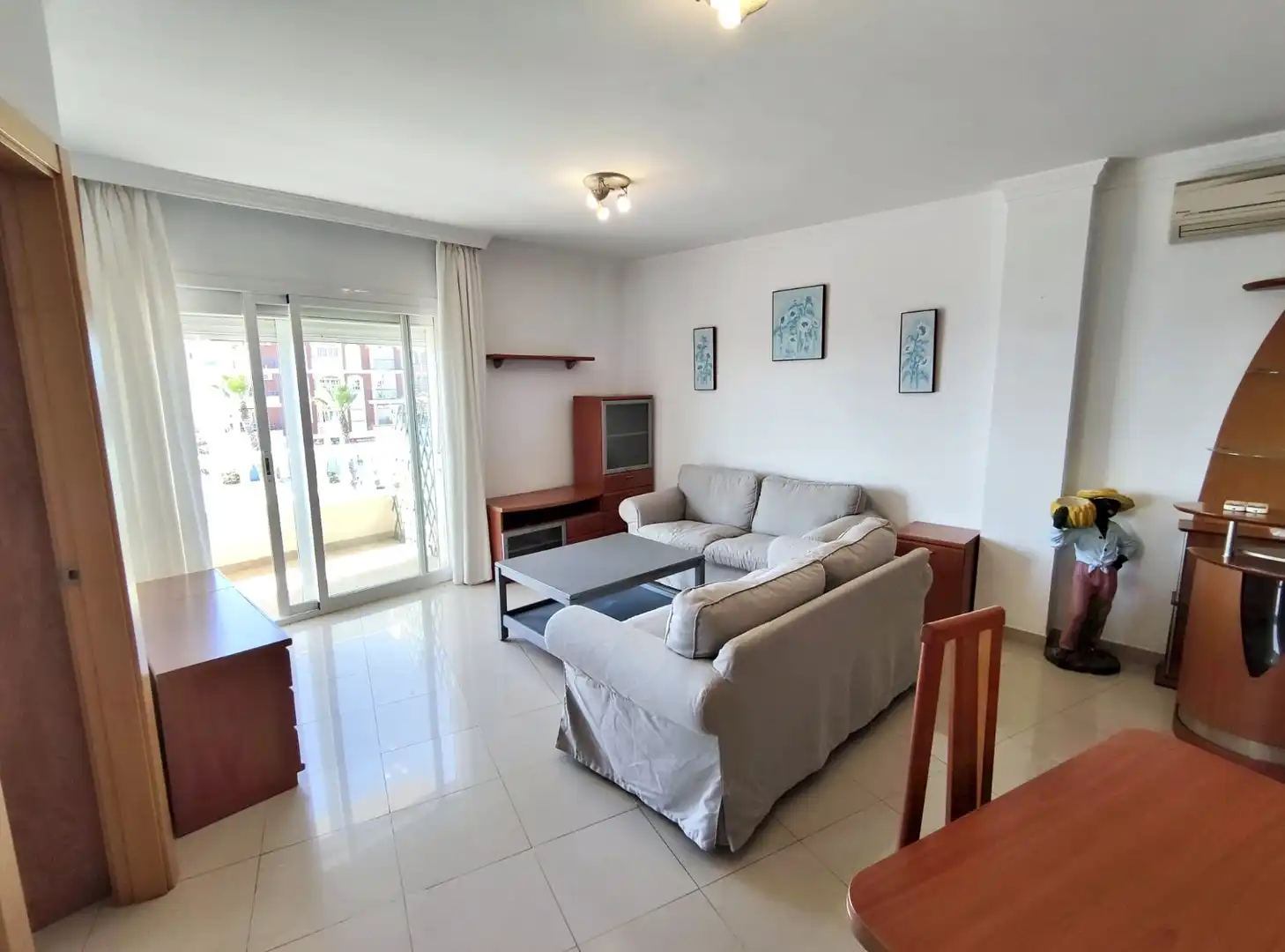 Sala d'estar de Pis en venda en Torrox amb Aire condicionat, Terrassa i Moblat