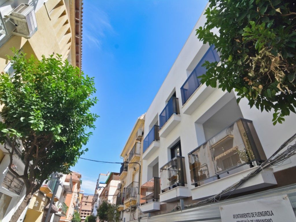 Exterior view of Flat for sale in Fuengirola  with Furnished, Oven and Balcony