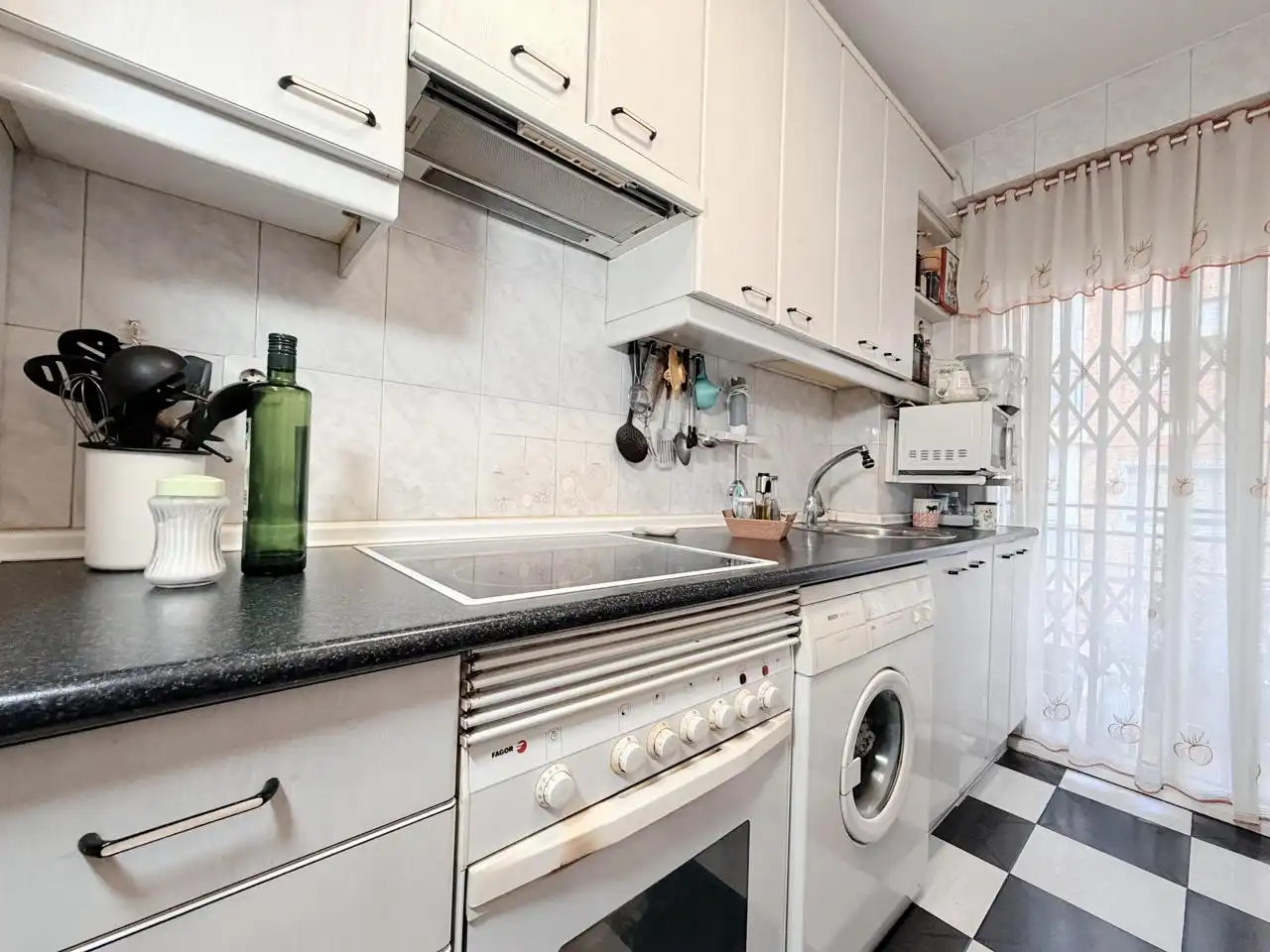 Piso en venta en Travesía del Puerto de las Pilas, Casco Histórico de Vallecas