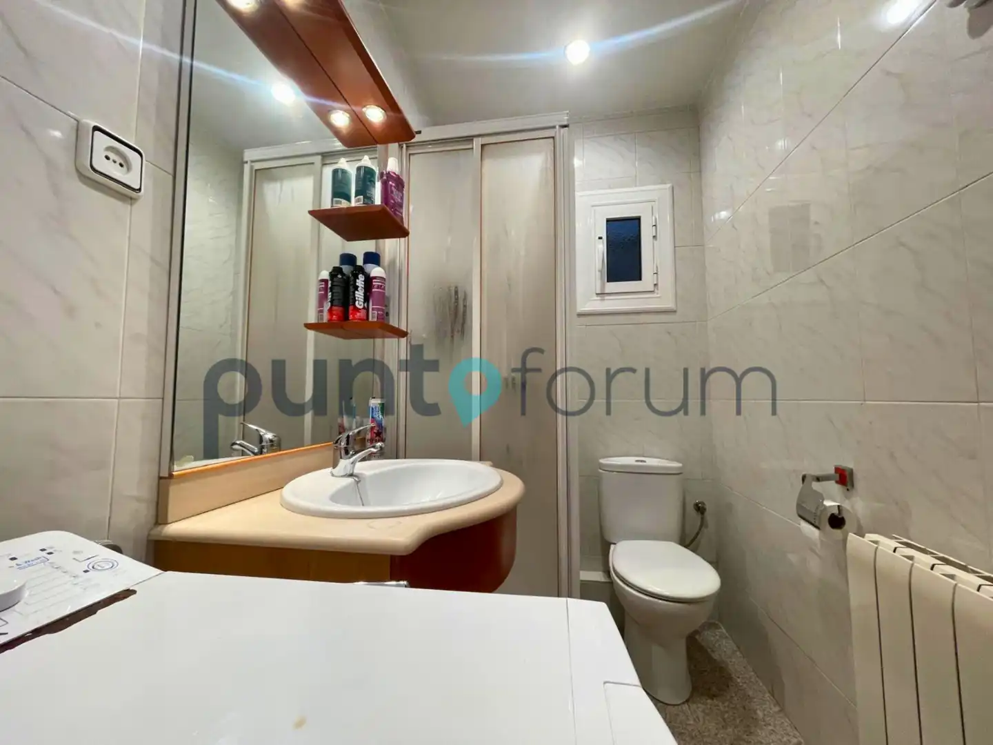 Baño de Piso en venta en Barcelona con Calefacción, Trastero y Amueblado