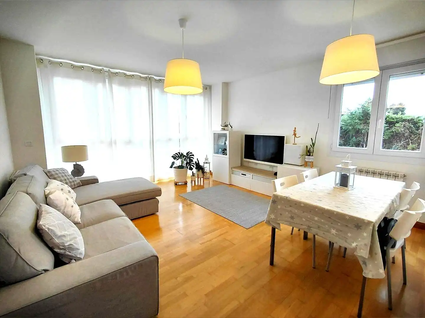 Living room of Flat for sale in Castañeda  with Storage room and Furnished