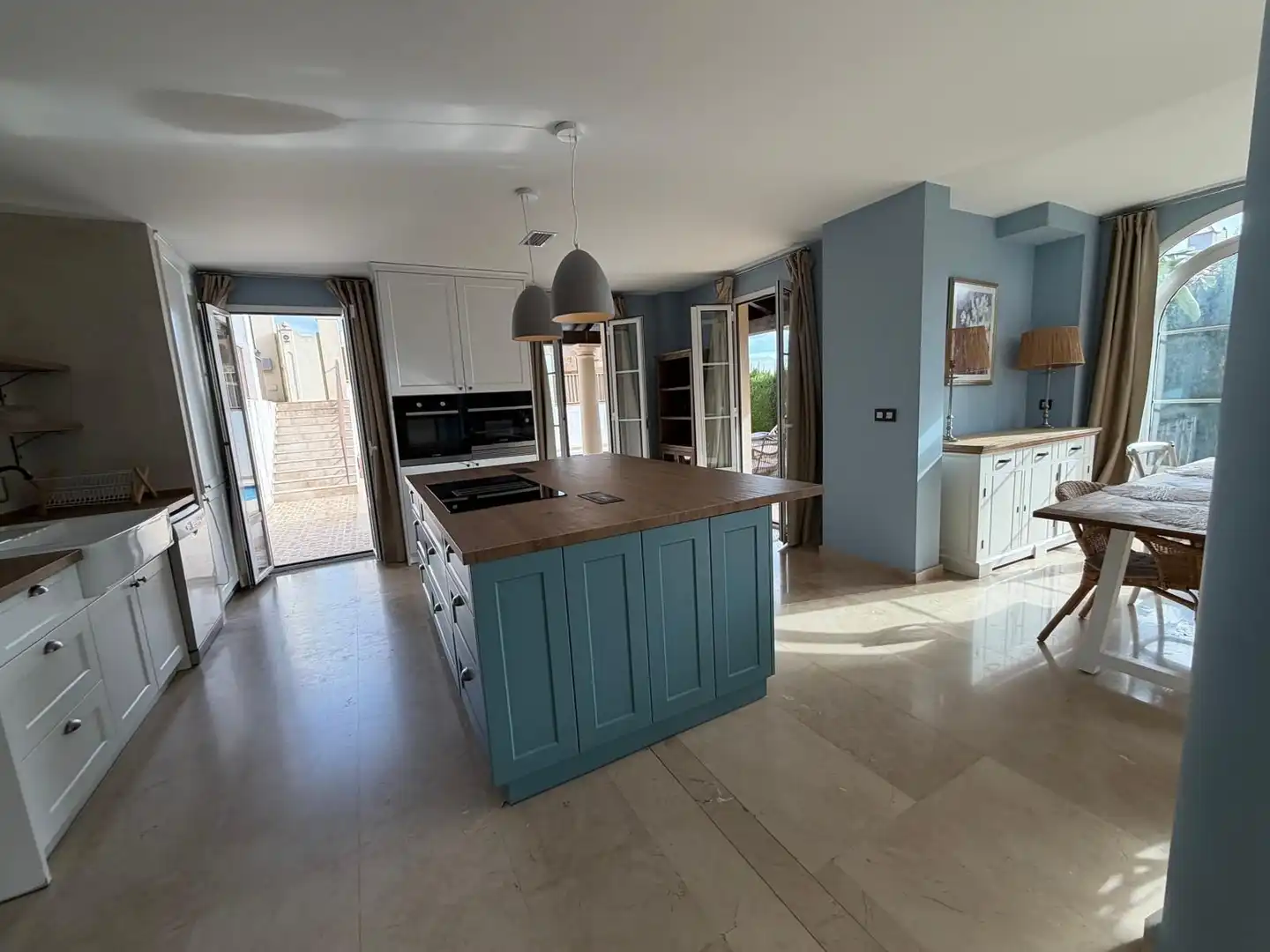 Cuina de Casa o xalet en venda en Finestrat amb Aire condicionat, Jardí privat i Traster