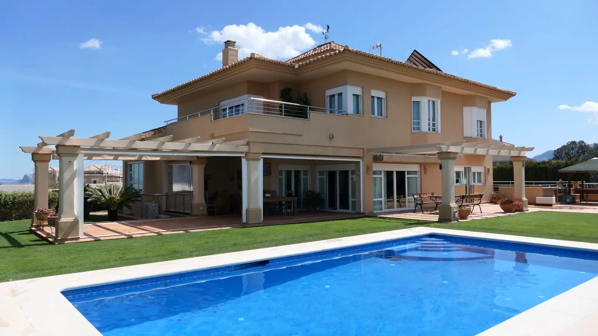 Maison avec piscine à vendre à Bobadilla - Bobadilla Estación - La Joya